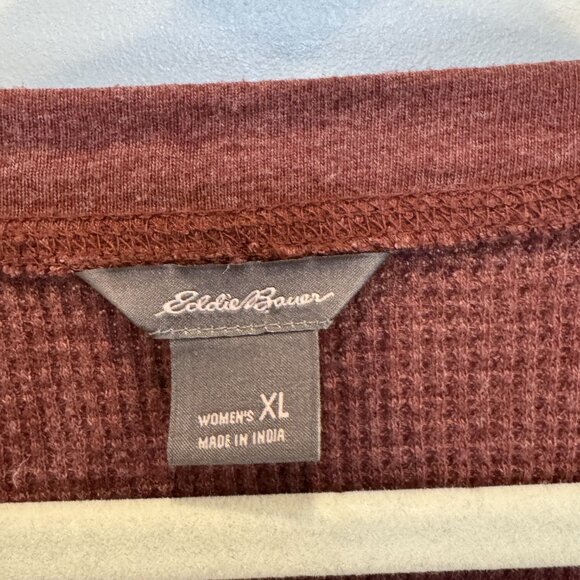 Eddie Bauer Burgundy Waffle-Knit V-Neck Long-Sleeve Tee XL EUC Relaxed Casual - Picture 3 of 6